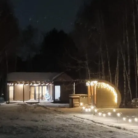 Holiday home Brzozowy Zakatek - Caloroczny, Sauna, Jacuzzi Radzanow (Busko)